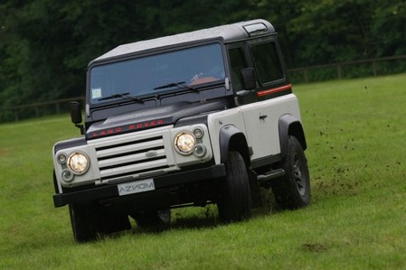 La Land Rover Defender una delle auto pi cool oggi sul mercato 